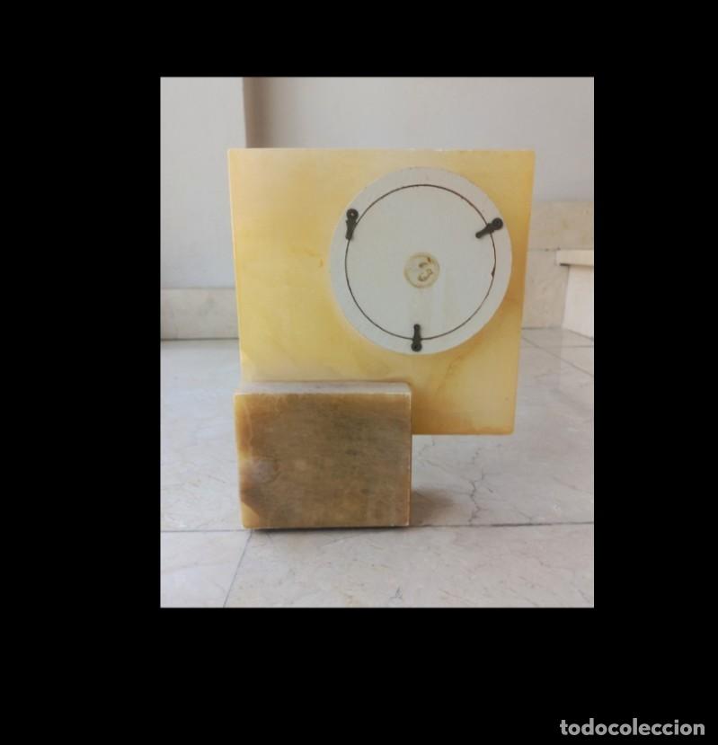 Vintage: Reloj Art Deco alabastro - Foto 3