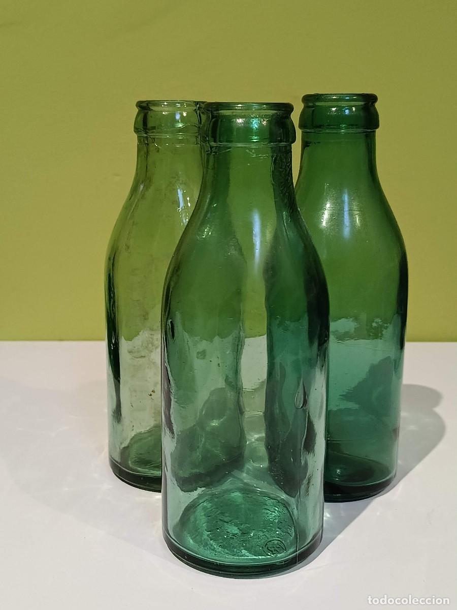 Vintage: Lote botellas de leche antiguas
