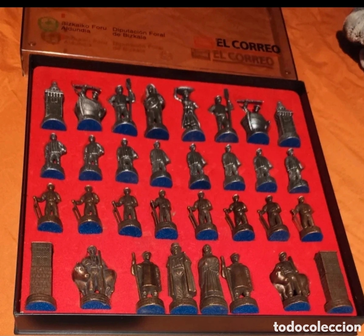 Vintage: Ajedrez figuras Vascas de bronce - Foto 2