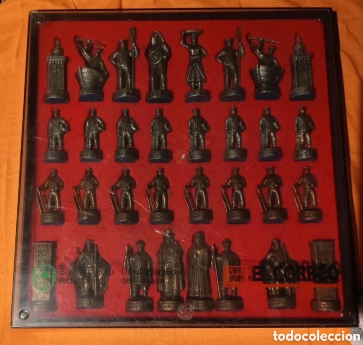 Vintage: Ajedrez figuras Vascas de bronce