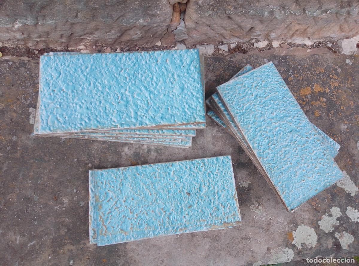 Vintage: Azulejos vintage Vives. Azul. Efecto agua. Alcora. 10 x 20 cm