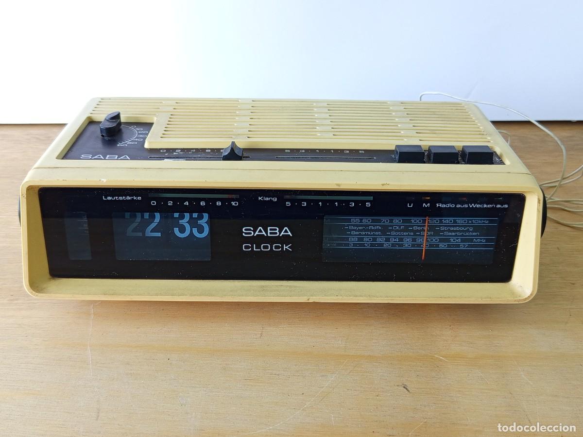Vintage: Radio reloj despertador abatible.Marca Saba clock.vintage