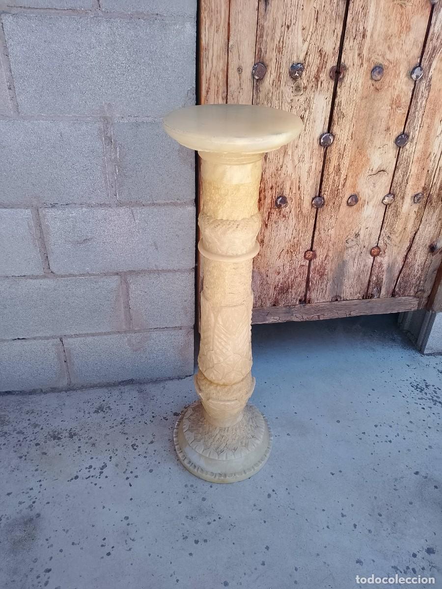 Vintage: Columna m&aacute;rmol de alabastro con luz