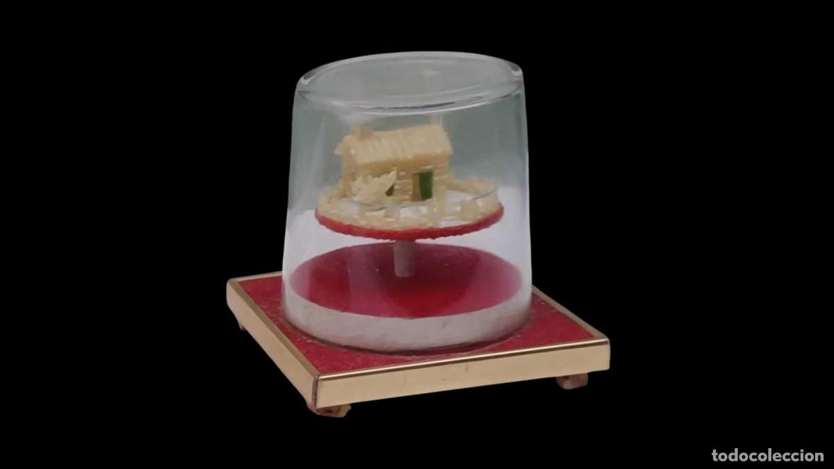 Vintage: Diorama de Arroz con Casita, Portera, Cercado, Caminito y &Aacute;rbol &ndash; Vintage 1994, Hecho a Mano