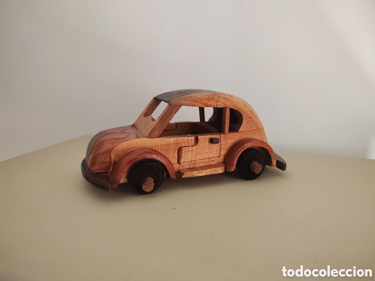 Vintage: Miniatura Volkswagen escarabajo madera