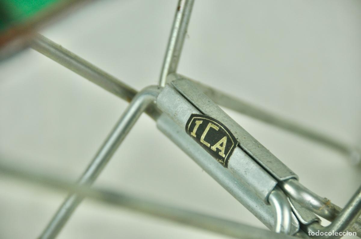 Vintage: Silla camping plegable verde y blanca - Foto 3