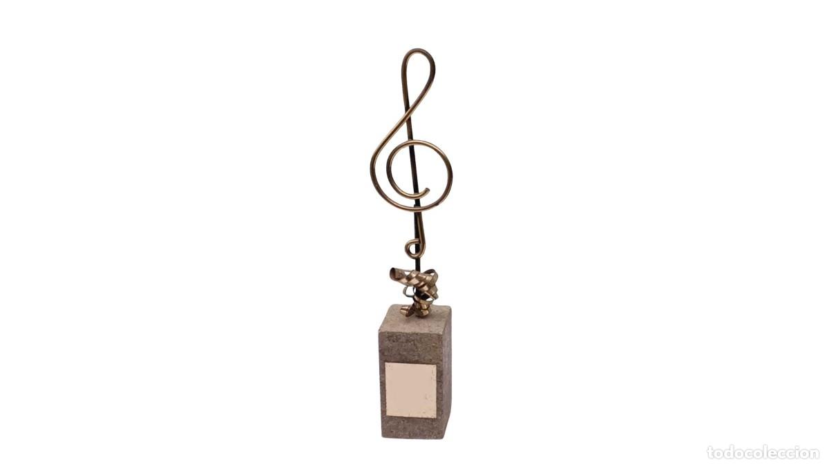 Vintage: Trofeo Clave de Sol &ndash; Nota Musical en Metal &ndash; Base de M&aacute;rmol con Placa