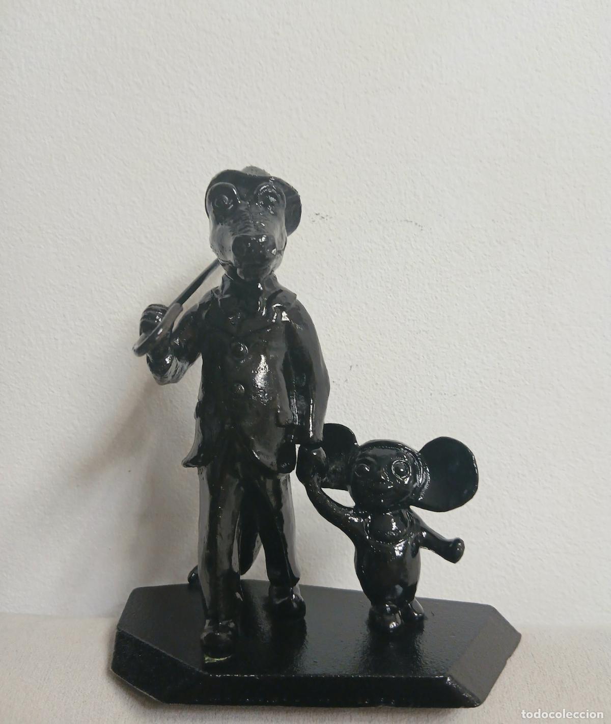 Vintage: Figura decorativa de los personajes Gena y Cheburashka.