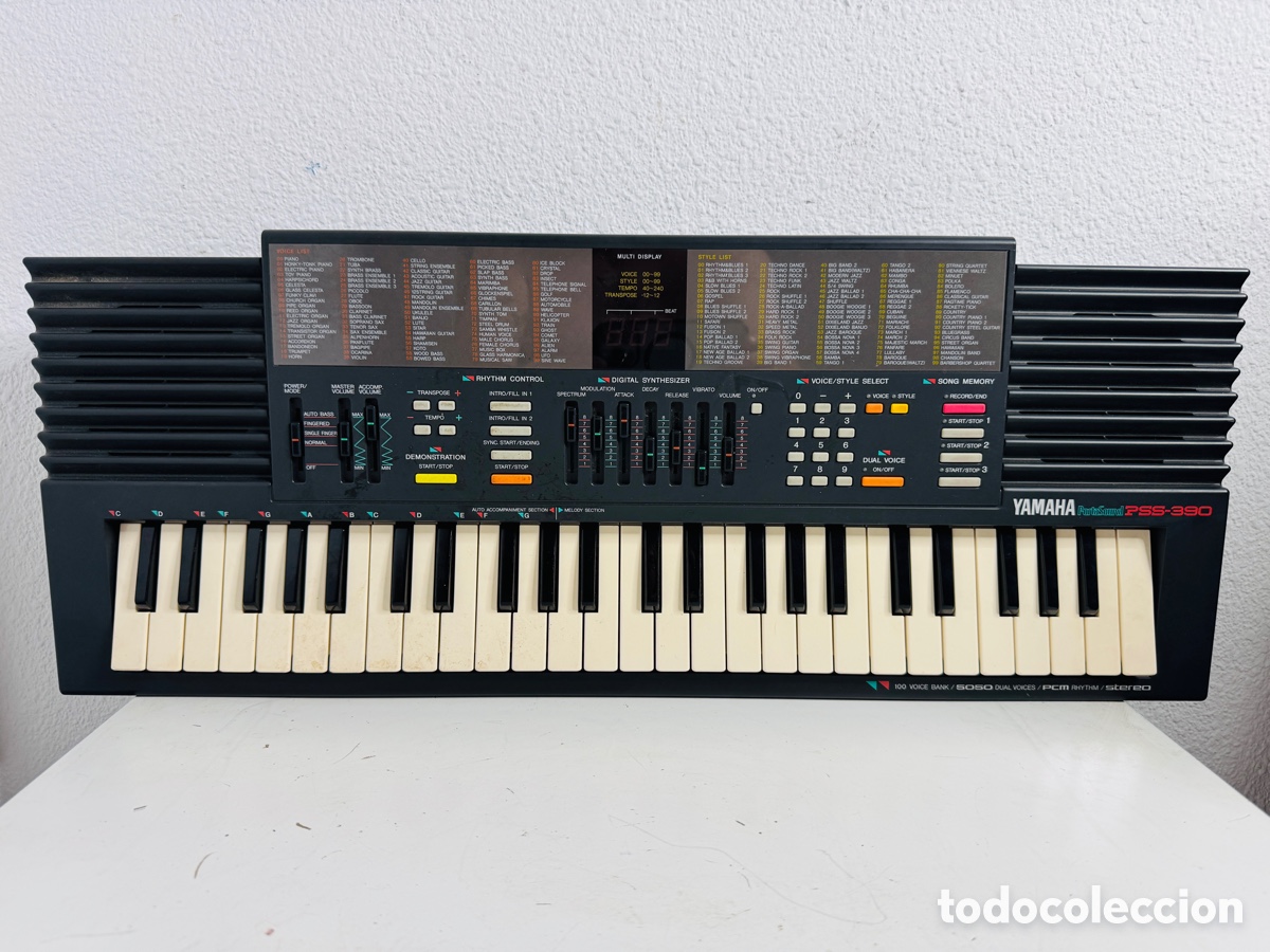 Vintage: Yamaha Portasound PSS-390 FM Synth Digital