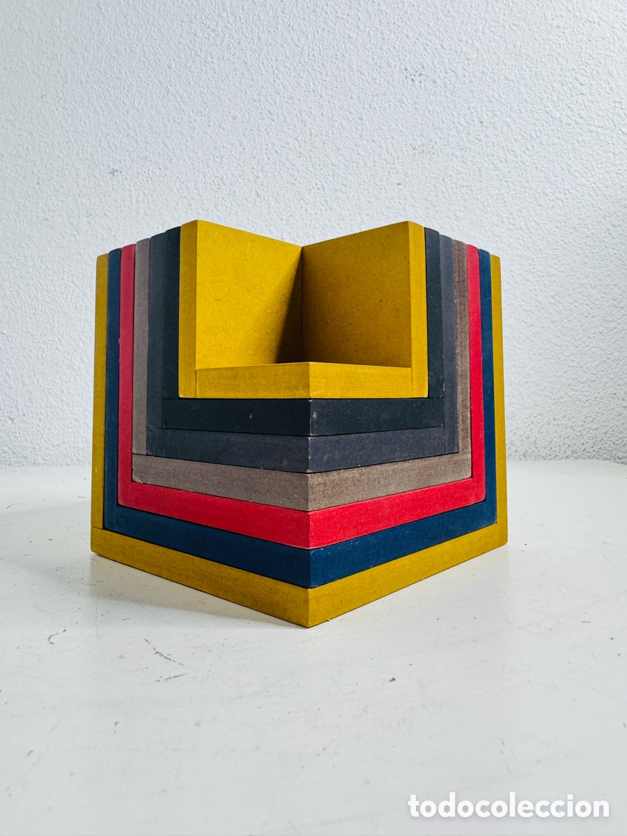Vintage: escultura geom&eacute;trica tridimensional de madera 12 x 12 cm