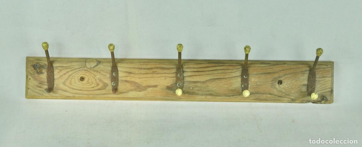 Vintage: Perchero en madera y metal