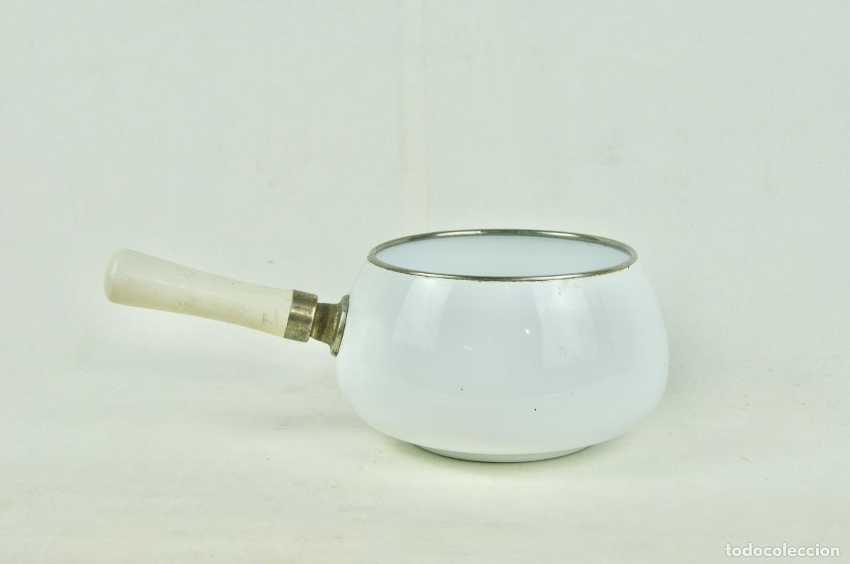 Vintage: Cazuela metal esmaltado y madera