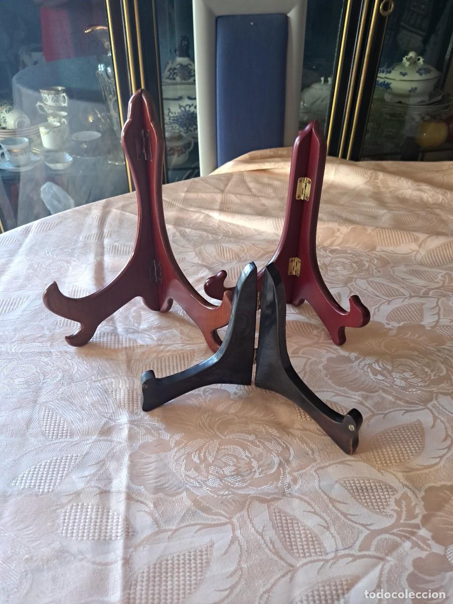 Vintage: Lote de 3 soportes para platos de madera.