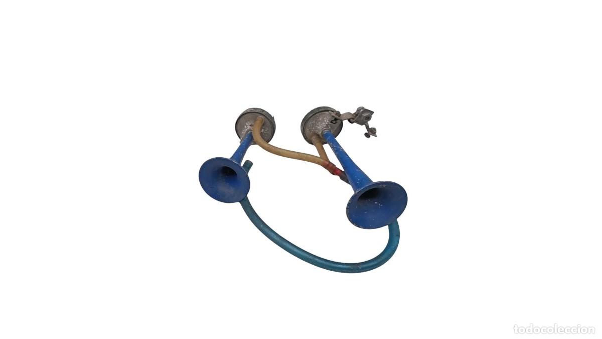 Vintage: Bocinas de Aire Vintage FIAMM &ndash; Trompetas Dobles en Azul &ndash; Italia A&ntilde;os 50/60