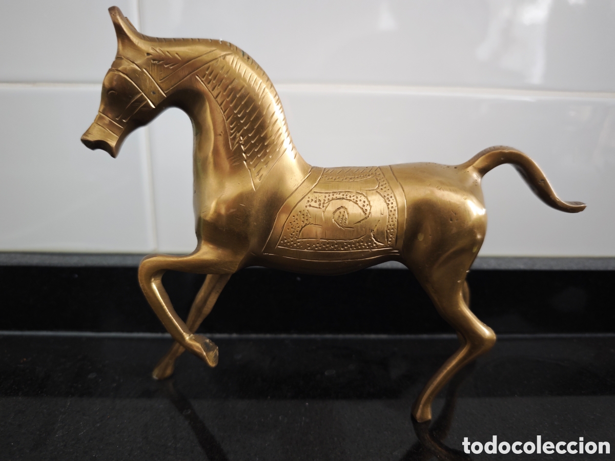 Vintage: Escultura de caballo &aacute;rabe de lat&oacute;n
