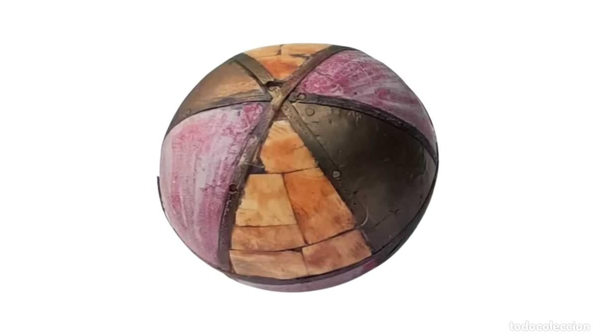 Vintage: ESFERA DECORATIVA ARTESANAL DE MADERAS EXOTICAS SEGMENTADAS CON FLEJES, A&Ntilde;OS 70/80