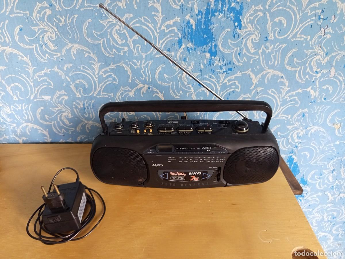Vintage: Radio grabador vintage Sanyo MS380