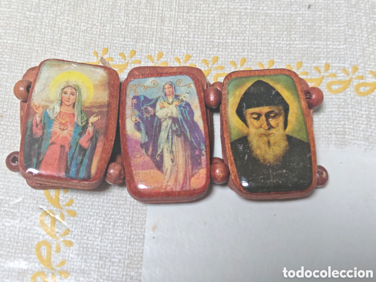 Vintage: Pulsera religiosa en madera e im&aacute;genes de santos