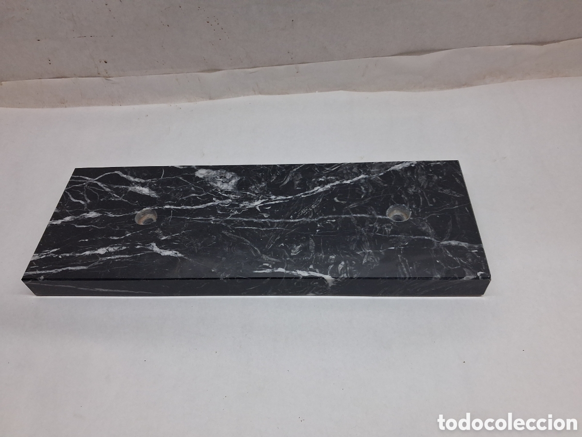 Vintage: Base o peana m&aacute;rmol negro