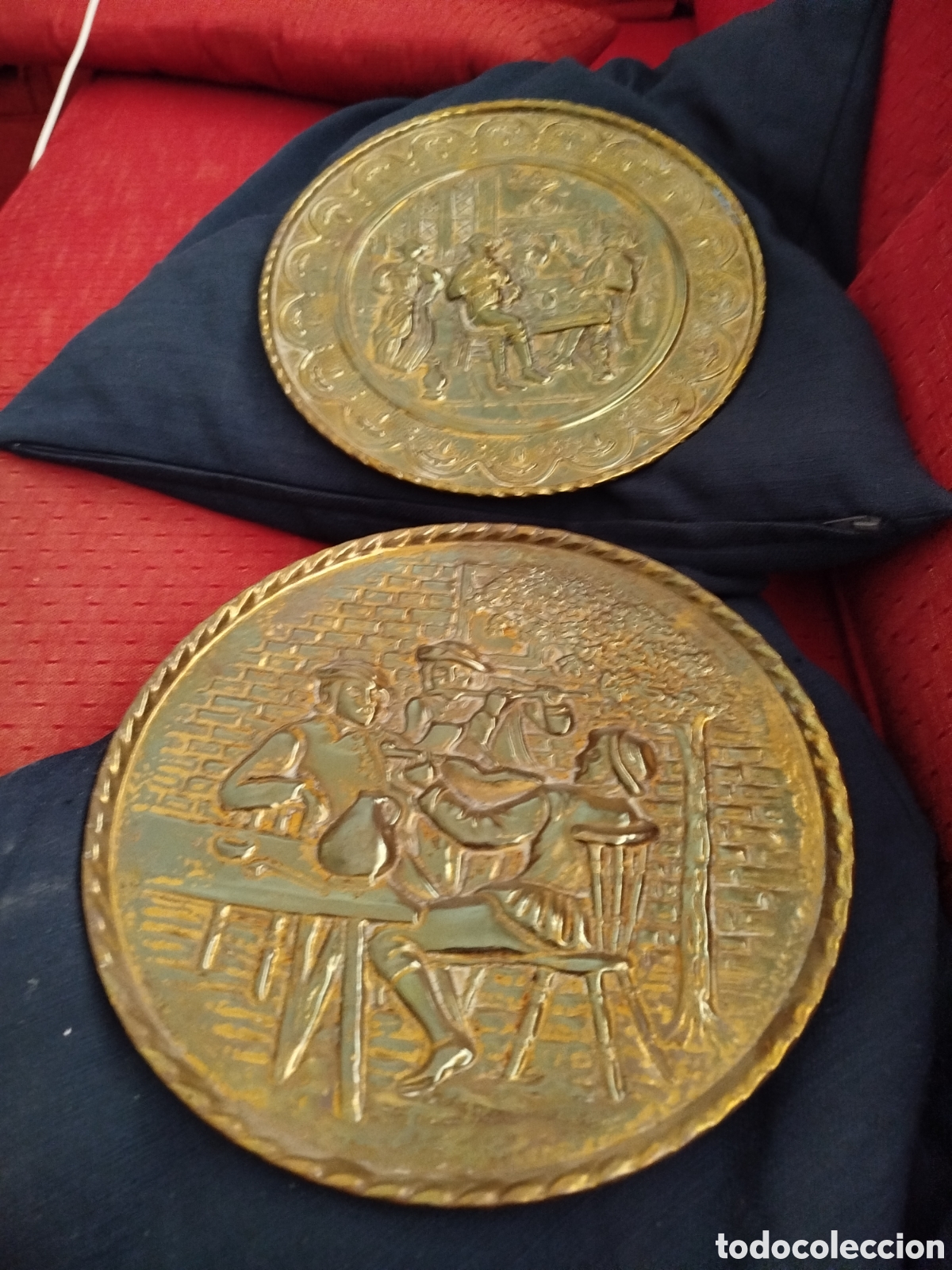 Vintage: 2 Uds platos decorativos en lat&oacute;n