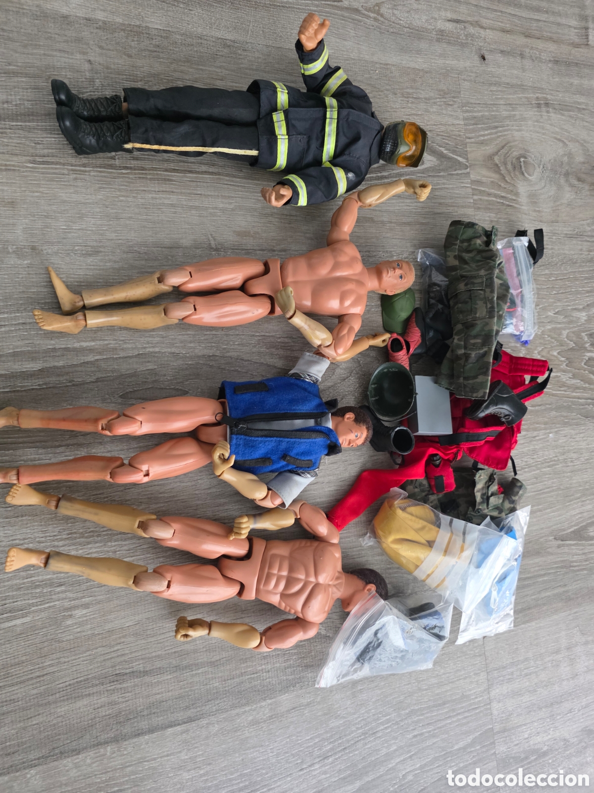Vintage: Lote Action Man Hasbro 1993 Sasha 2003 Bombero y Accesorios
