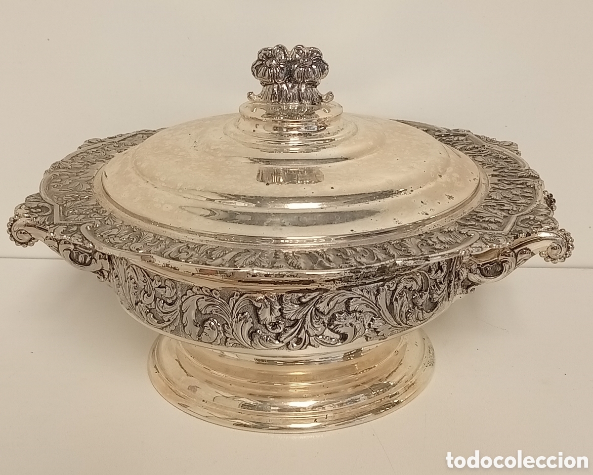 Vintage: SOPERA DE ALPACA PLATEADA CON TAPA