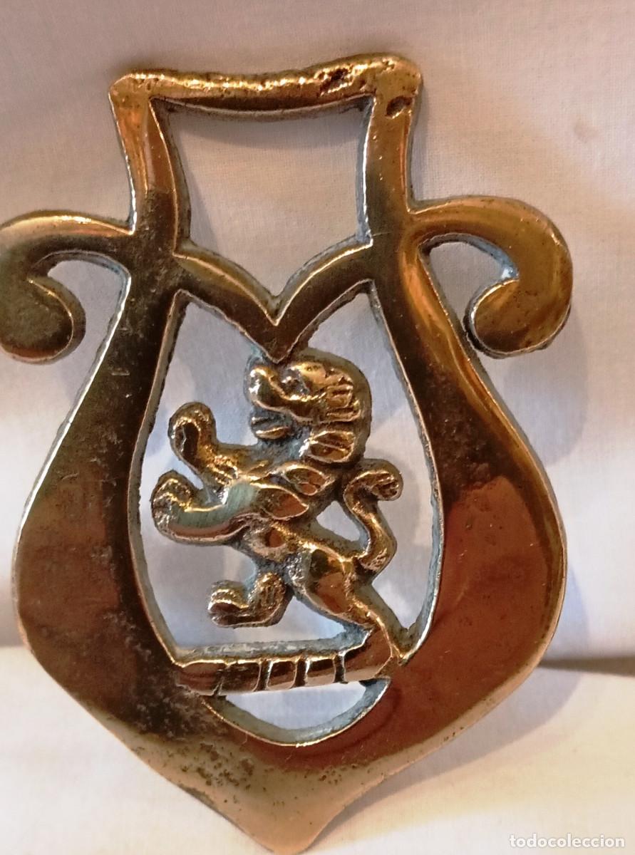 Vintage: Herraje Bronce Vintage Le&oacute;n Ingl&eacute;s. Herraje vintage de bronce con dise&ntilde;o de le&oacute;n rampante