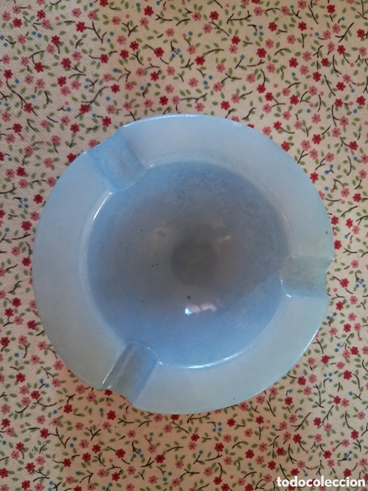 Vintage: Cenicero azul en marmolina de 8.7cm de diametro aprox. A&ntilde;os 80