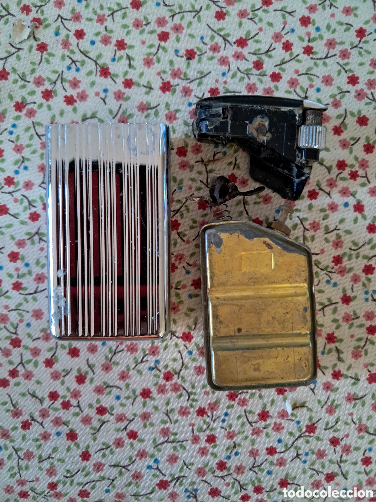 Vintage: Flaminaire mechero plateado cob efecto lineas verticales o grabado Guilloch&eacute;. A&ntilde;os 80