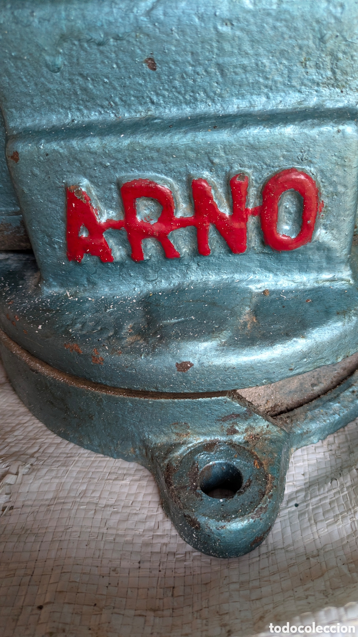 Vintage: Tornillo de banco , a&ntilde;os 50. Es giratorio