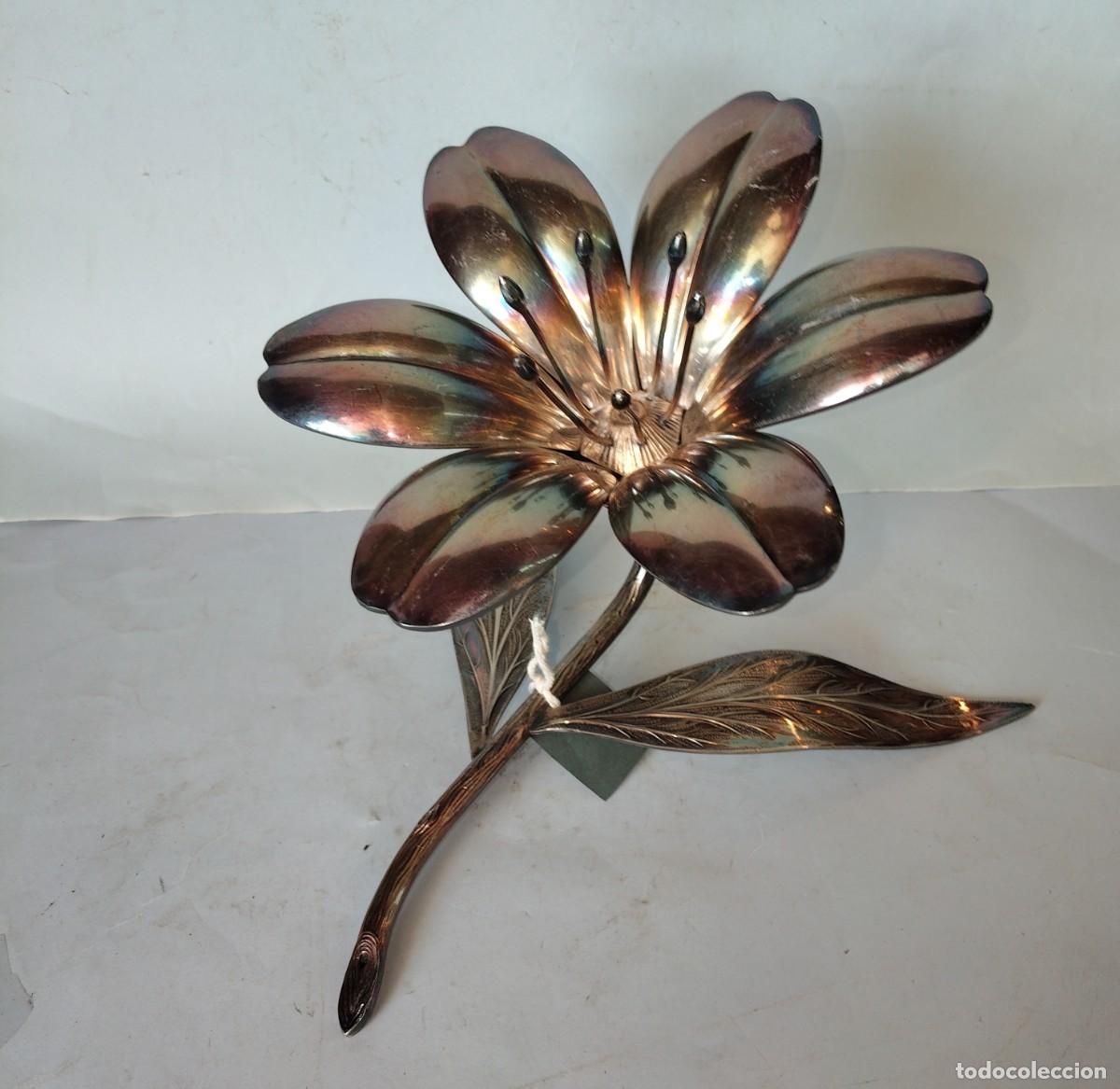 Vintage: Flor cenicero vintage De metal plateado
