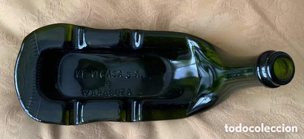 Vintage: ANTIGUO CENICERO HECHO CON UNA BOTELLA