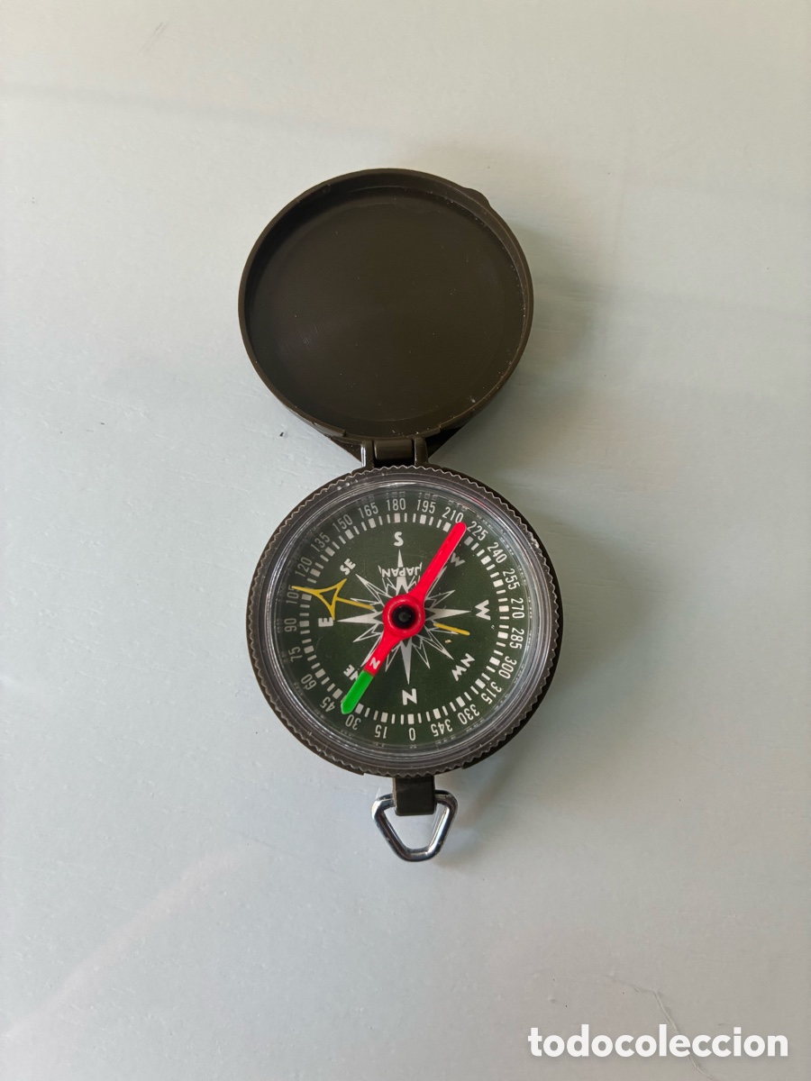 Vintage: Br&uacute;jula de bolsillo, estilo militar, con caja de pl&aacute;stico en verde oliva oscuro y tapa abatible.