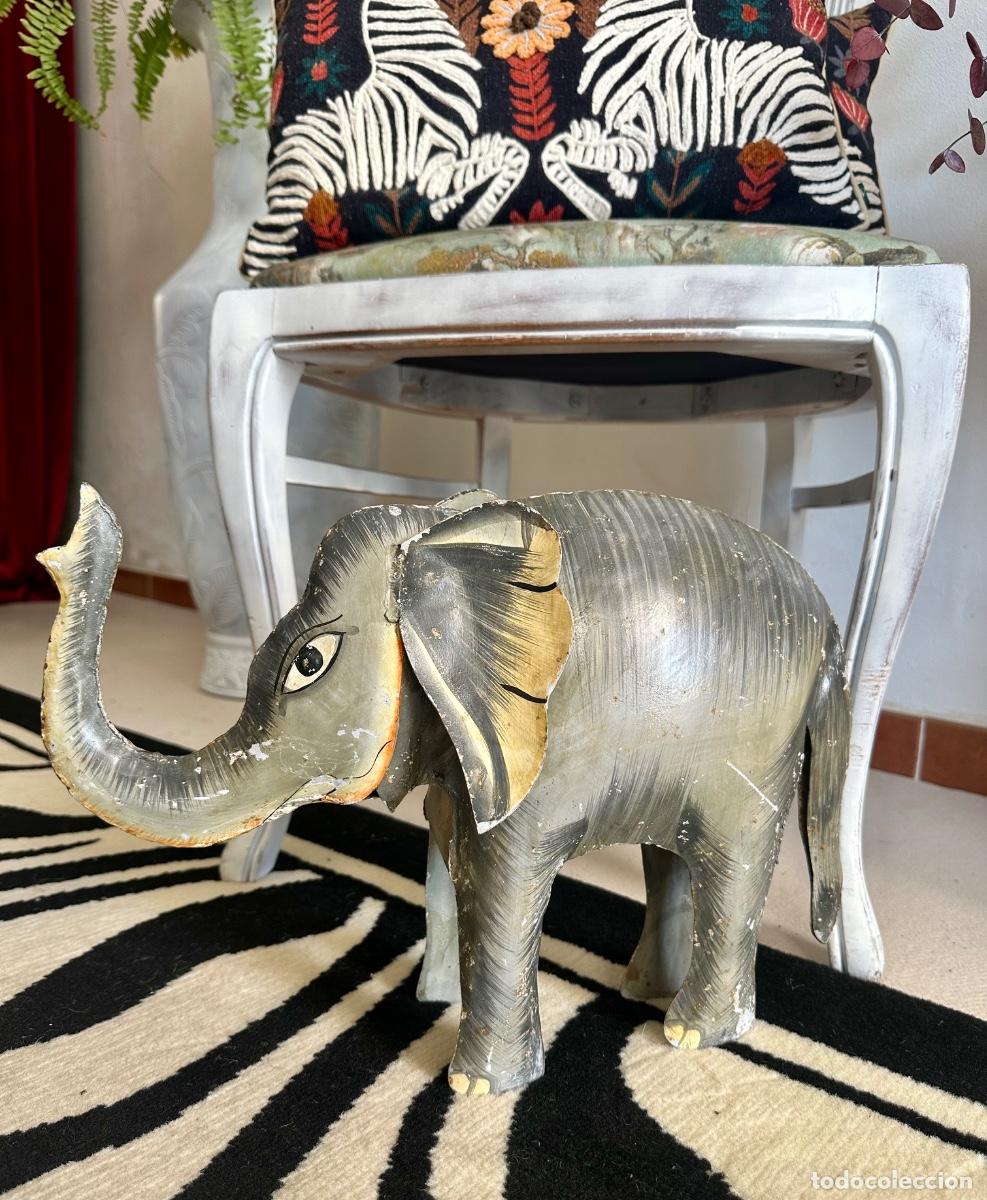 Vintage: Elefante vintage de metal pintado a mano &middot; a&ntilde;os 70