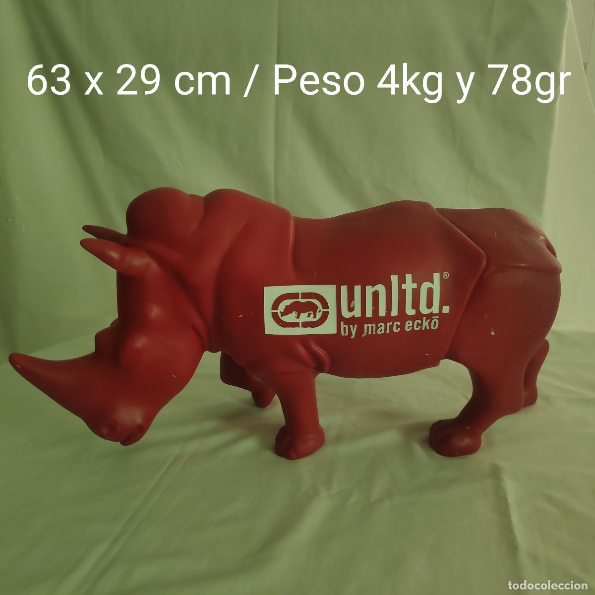 Vintage: Figura promocional vintage del ic&oacute;nico rinoceronte rojo de Eckō Unltd.