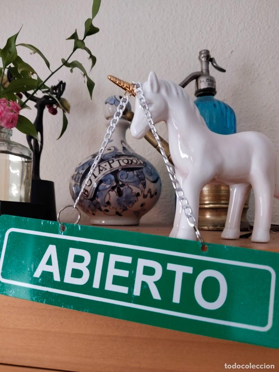 Vintage: Cartelito Vintage Abierto/Cerrado.