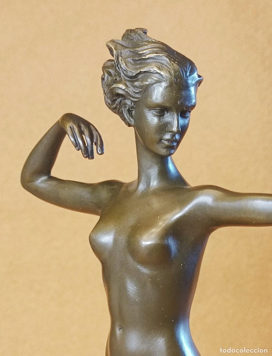 Vintage: Escultura de Bronce Art D&eacute;co &rdquo;Diana con Arco&rdquo;