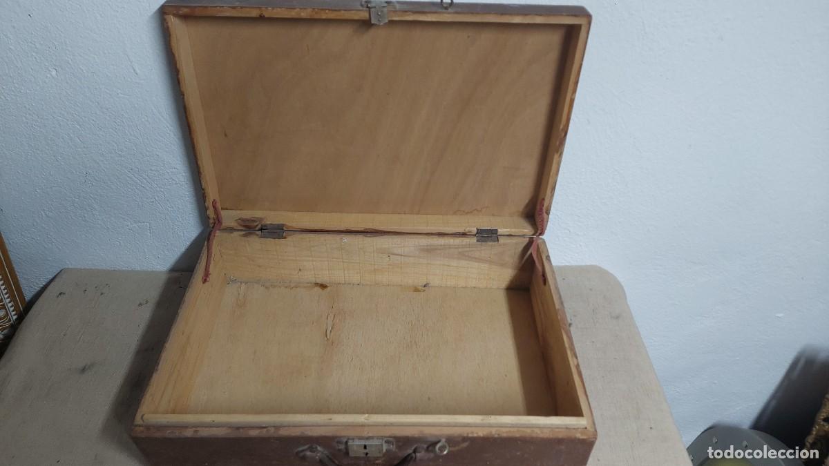 Vintage: Antigua maleta de madera - Foto 4