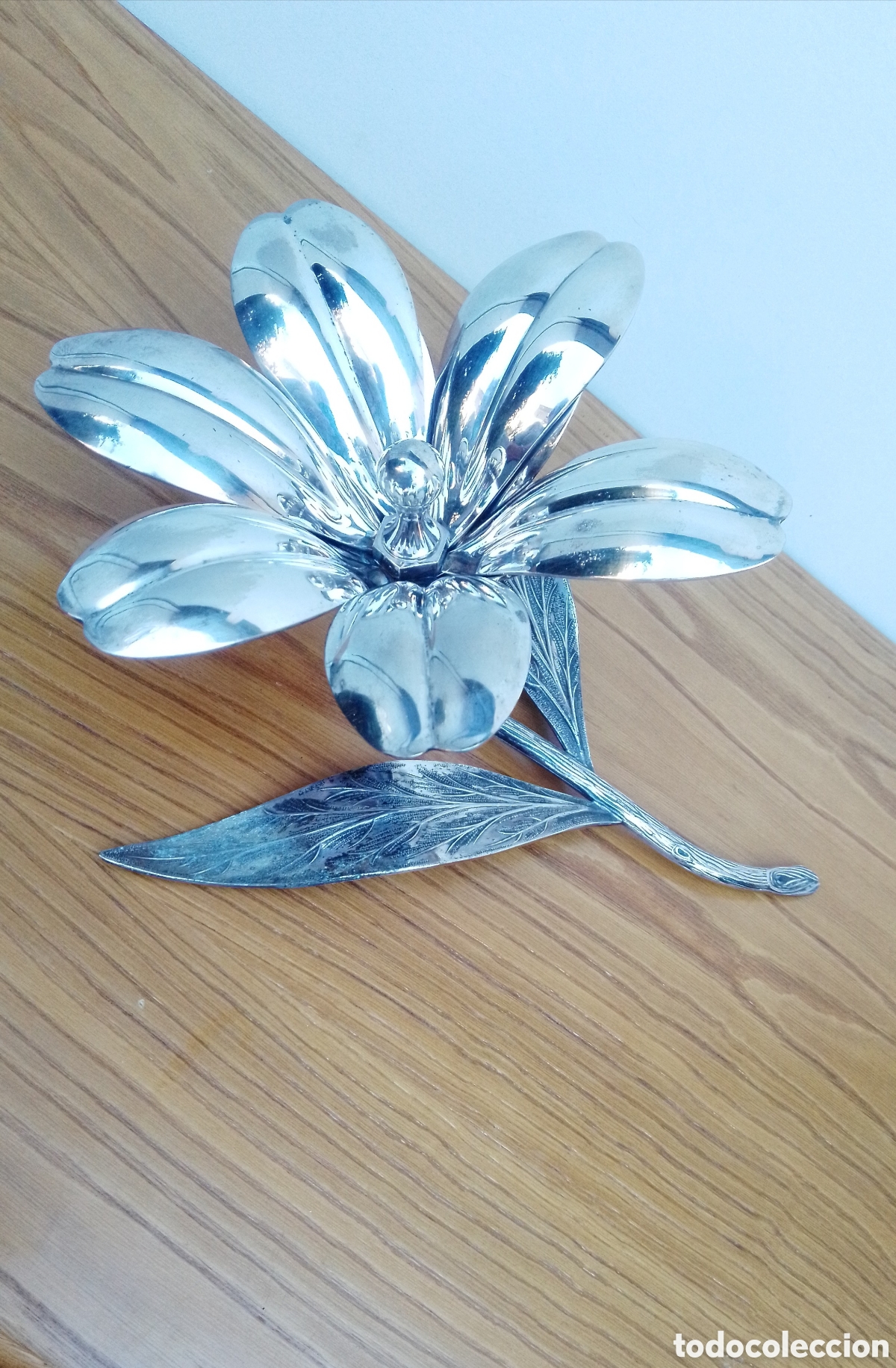 Vintage: FLOR CON CENICEROS, VINTAGE. MARCA MENESES