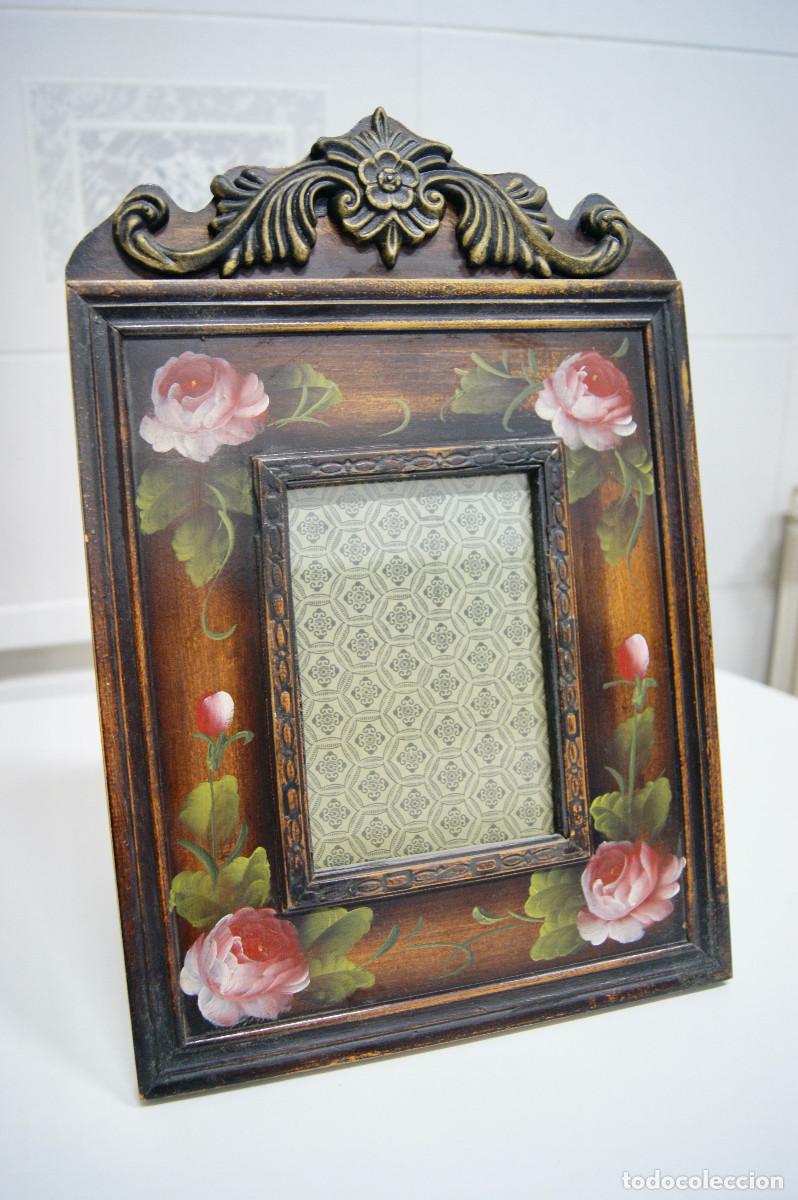 Vintage: Marco para foto en madera con pinturas de flores