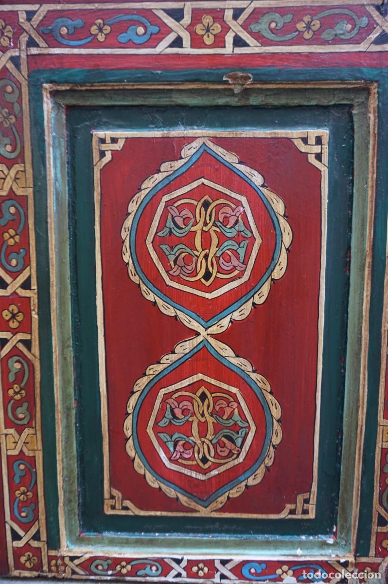Vintage: Ventana antigua . Marruecos