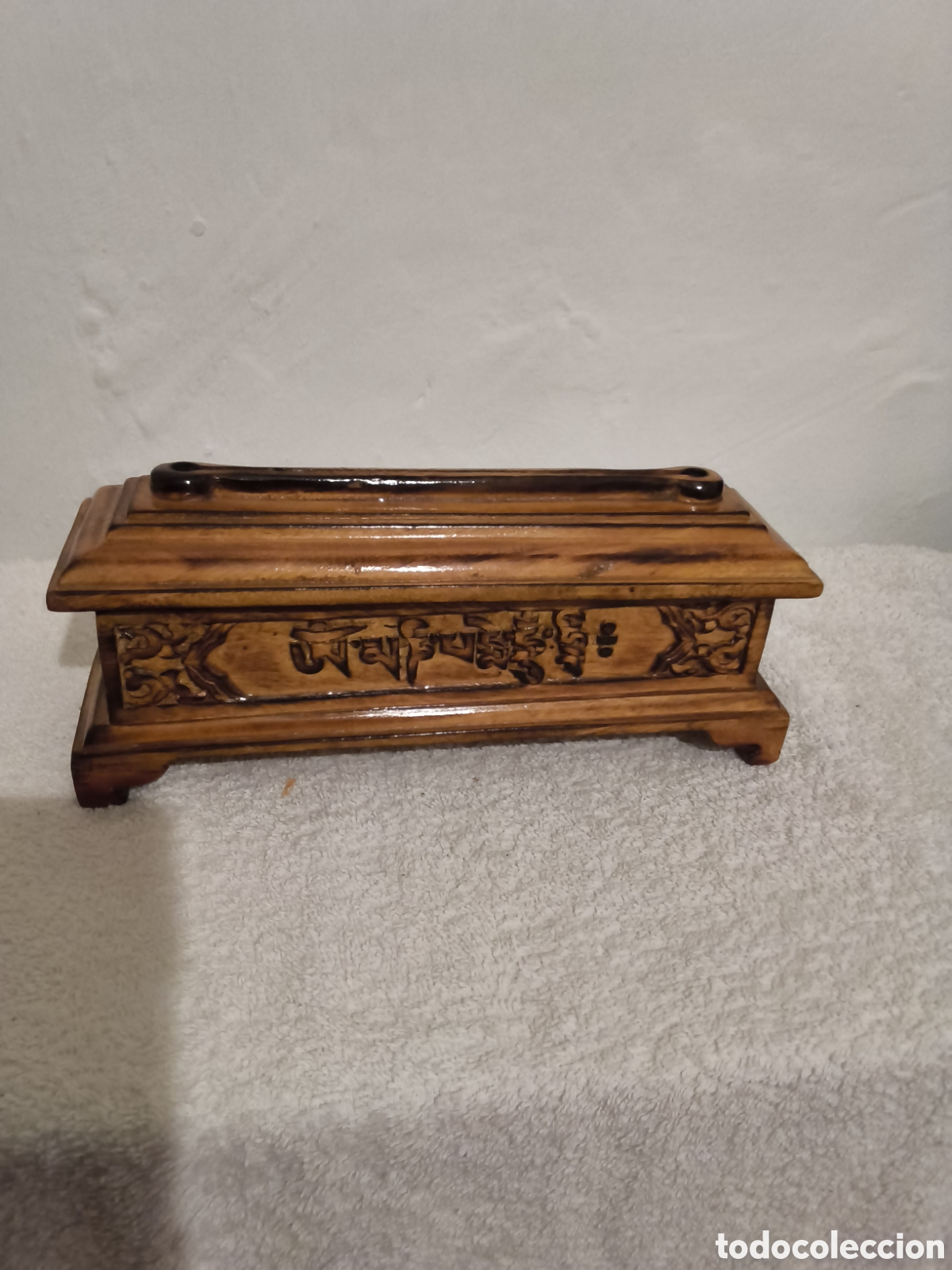 Vintage: Quemador de incienso de madera tallada tibetana