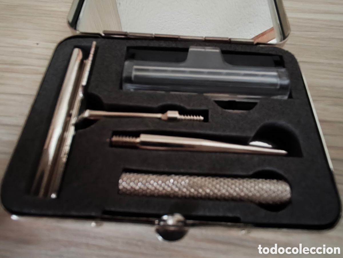 Vintage: Caja metal con maquinilla desmontable