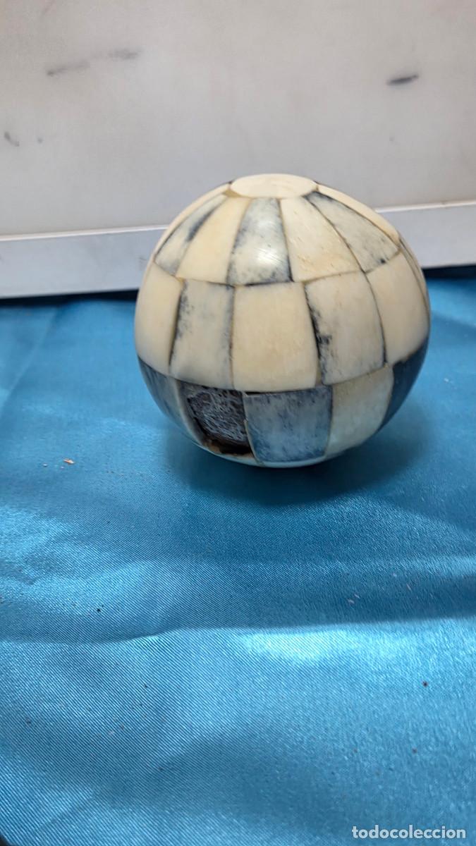 Vintage: bola recubierta de hueso