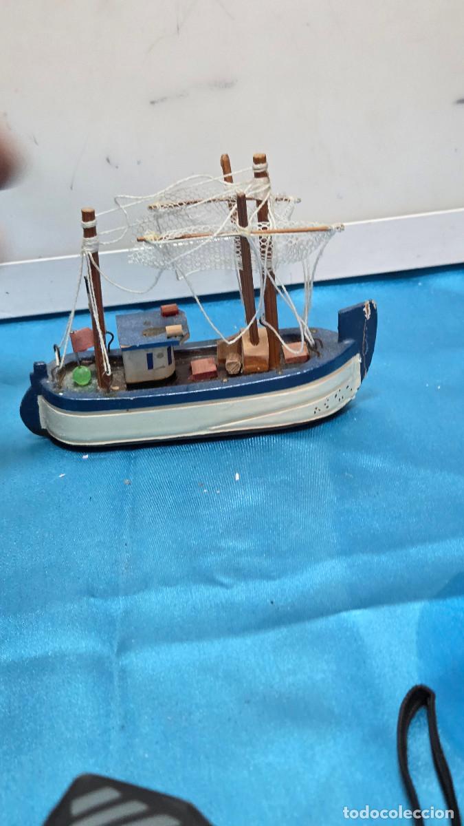 Vintage: figura de barco de madera