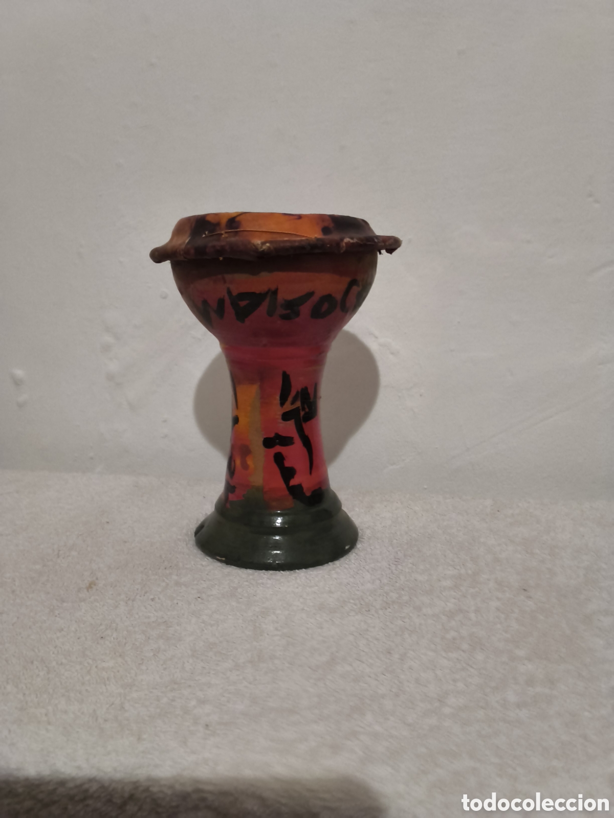 Vintage: Darkuba decorada o tambor, de ceramica o barro.