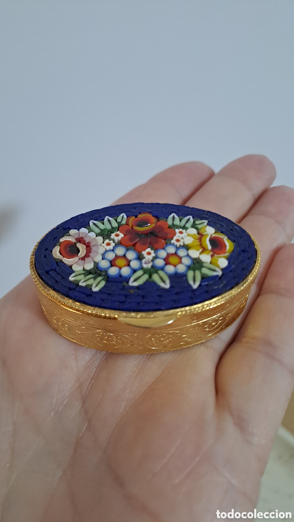 Vintage: Cajita Joyero Vintage de Micromosaico Italiano &ndash; Metal Dorado y Flores