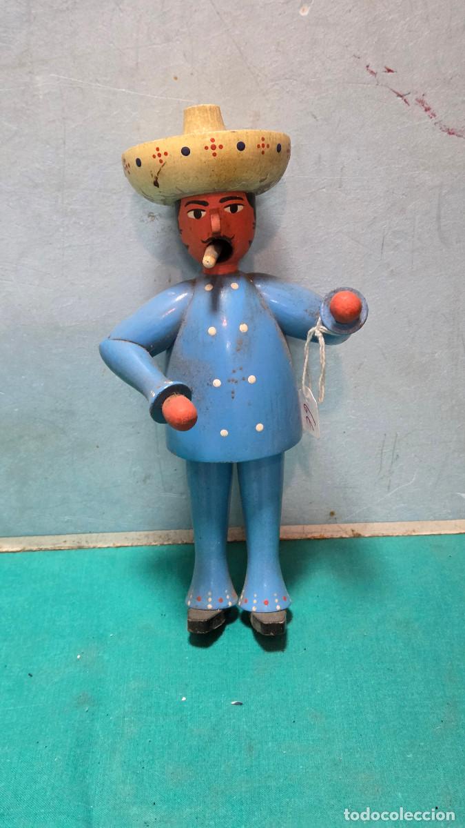 Vintage: mu&ntilde;eco de madera mexicano