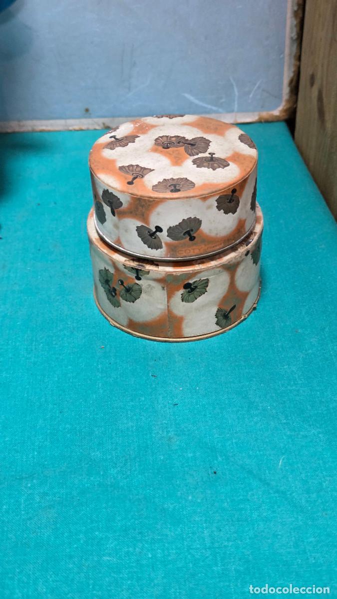 Vintage: 2 cajas de polvo antigua