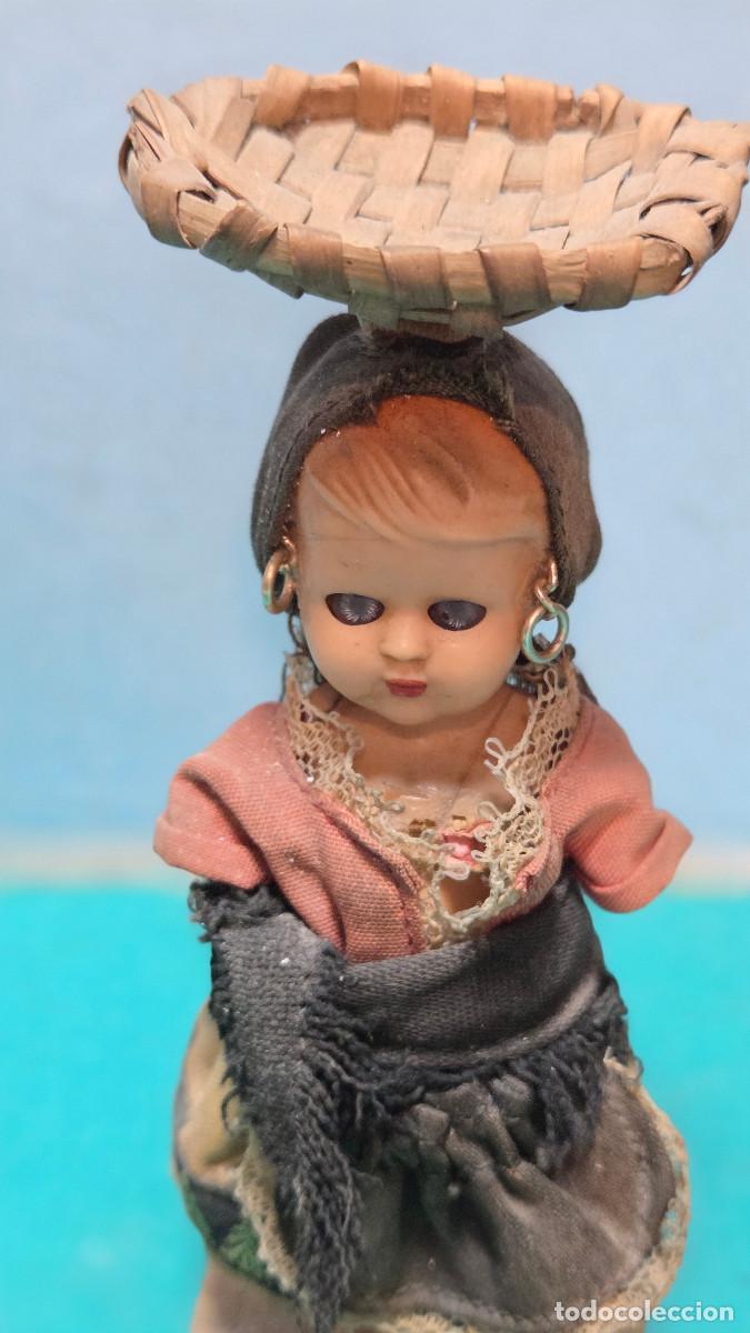 Vintage: mu&ntilde;eca con traje tipico - Foto 2
